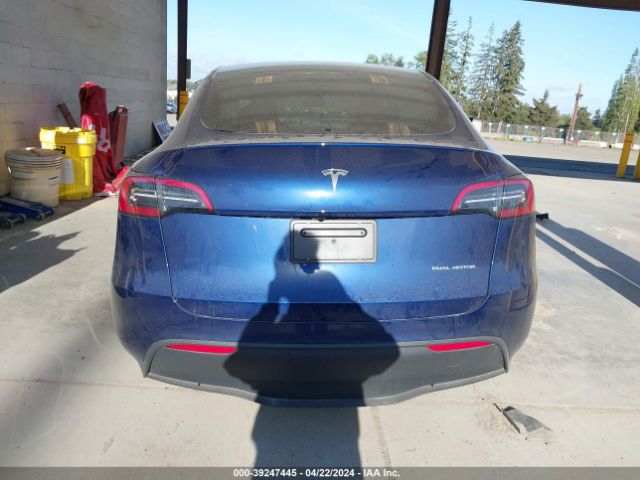 7SAYGDEE7RF983819 Tesla Model Y Long Range Dual Motor All-wheel Drive