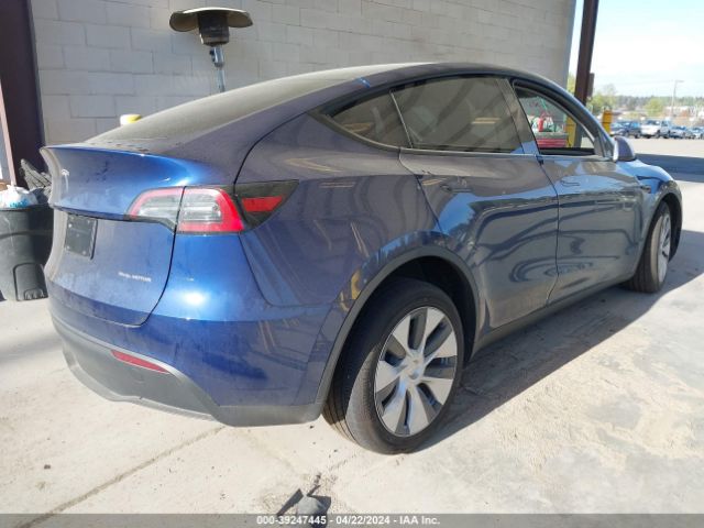 7SAYGDEE7RF983819 Tesla Model Y Long Range Dual Motor All-wheel Drive