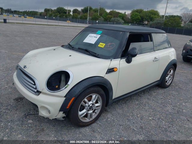 2012 MINI COOPER WMWSU3C58CT256036 Photo 1