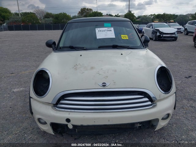 2012 MINI COOPER WMWSU3C58CT256036 Photo 5