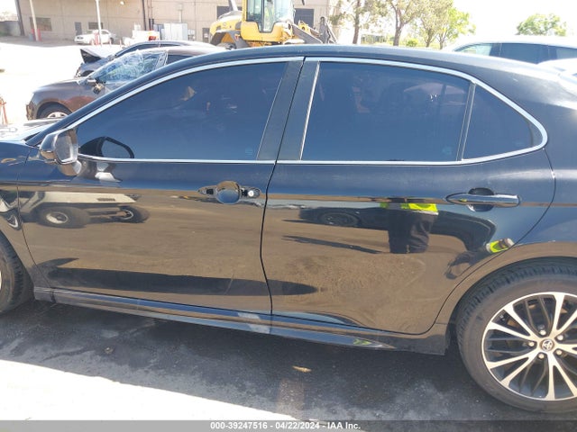 Toyota CAMRY SE 2018 4T1B11HK6JU074367 Image 14