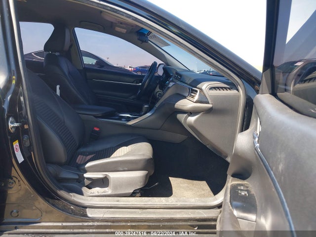 Toyota CAMRY SE 2018 4T1B11HK6JU074367 Image 5