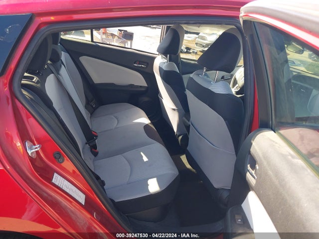 Toyota Prius Two 2017 JTDKBRFU9H3550373 Image 8