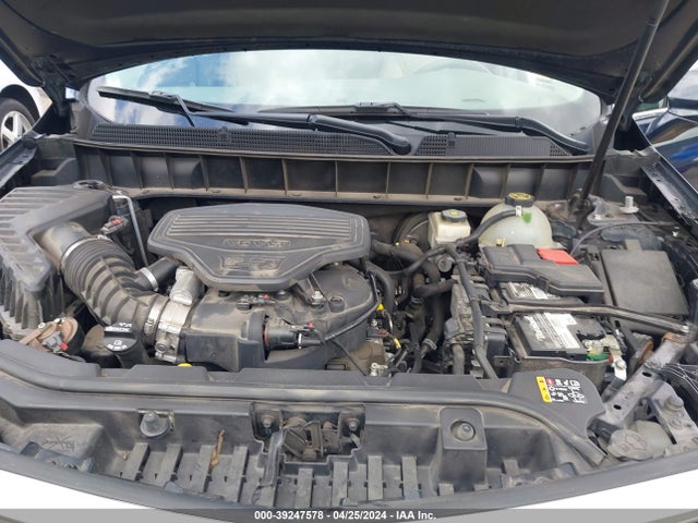 1GYKNBRS9HZ263616 Cadillac XT5 LUXURY