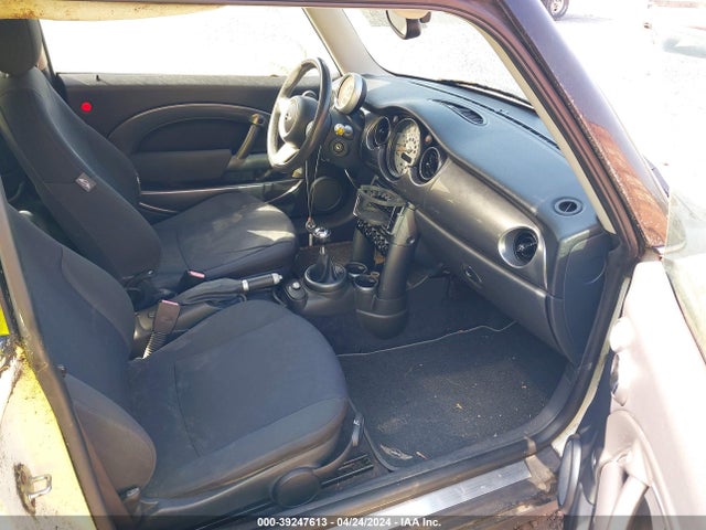 2006 MINI COOPER WMWRC33586TK67124 Photo 4