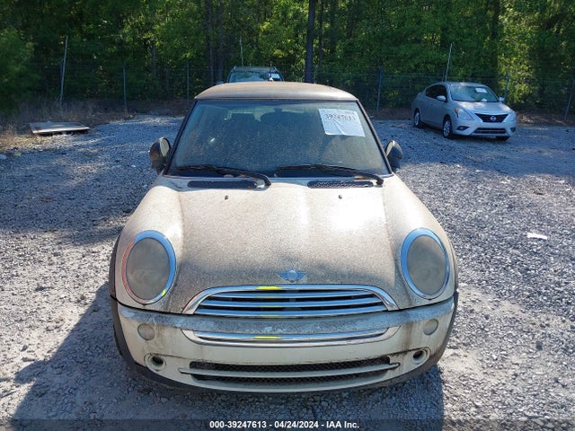 2006 MINI COOPER WMWRC33586TK67124 Photo 5