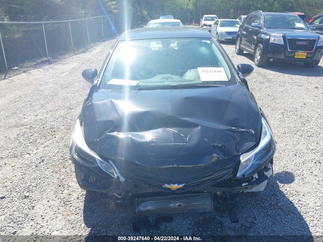Chevrolet Cruze Lt Auto 2018 1G1BE5SM3J7123641 Image 13
