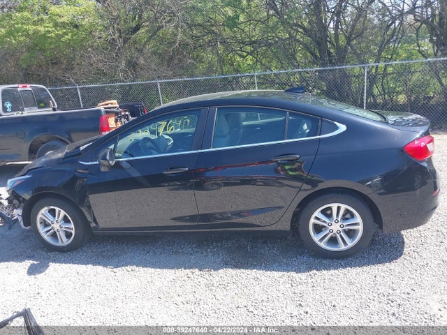 Chevrolet Cruze Lt Auto 2018 1G1BE5SM3J7123641 Image 15