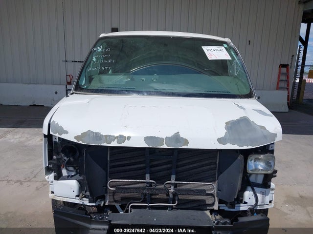 Chevrolet Express 2500 Work Van 2015 1GCWGFCB5F1152493 Image 13