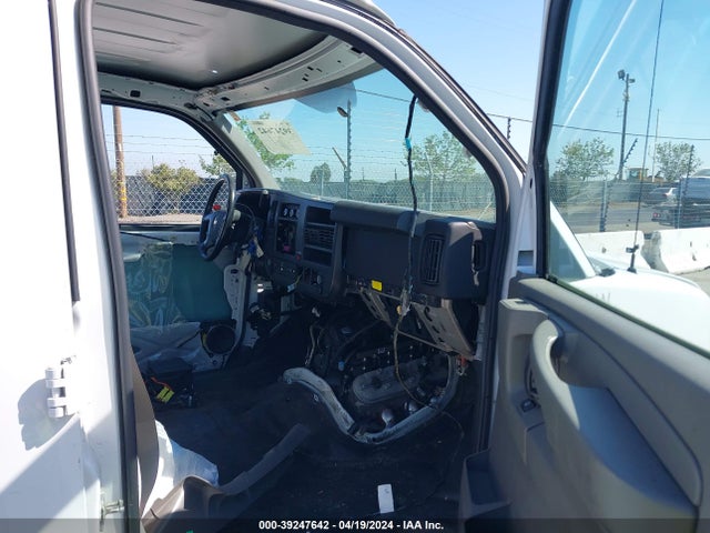 Chevrolet Express 2500 Work Van 2015 1GCWGFCB5F1152493 Image 5