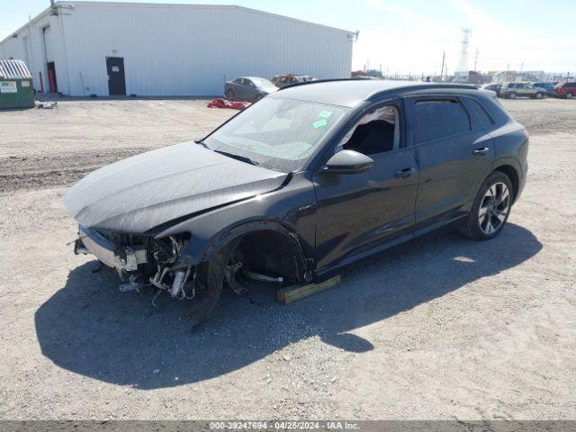WA1AAAGE6MB009623 Audi E-tron Premium Quattro
