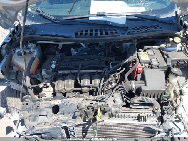 Ford FIESTA SE 2018 3FADP4EJ7JM117620 Image 10