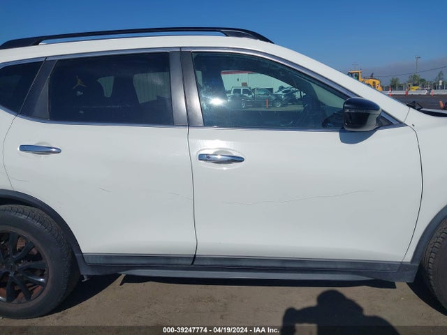 Nissan ROGUE SV 2017 5N1AT2MT9HC743709 Image 13