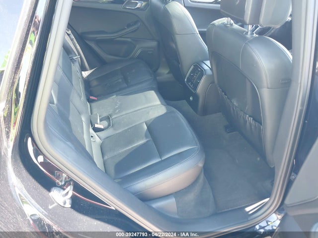 2016 PORSCHE MACAN WP1AB2A57GLB40610 Photo 7