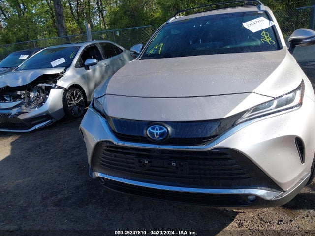 Toyota Venza Limited 2024 JTEAAAAH6RJ158888 Image 12