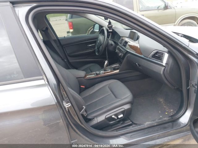 WBA8A3C59GK689072 BMW 320i Xdrive