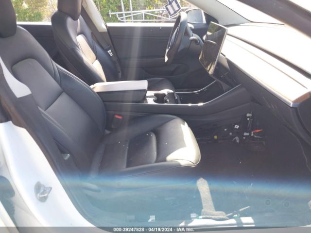 5YJ3E1EA2KF484246 Tesla MODEL 3