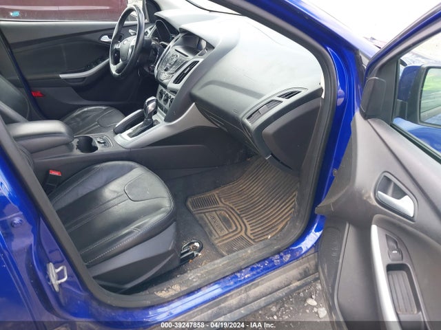 Ford FOCUS SE 2014 1FADP3F24EL105451 Image 5
