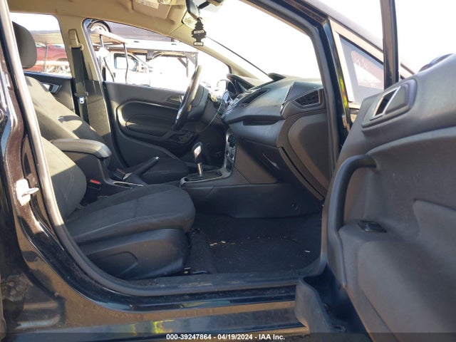 Ford FIESTA SE 2014 3FADP4BJ9EM190823 Image 5