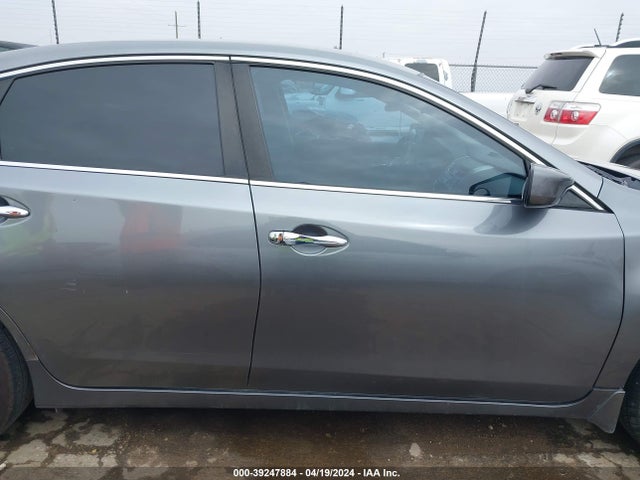 Nissan Altima 2.5 S 2015 1N4AL3AP1FC467143 Image 13