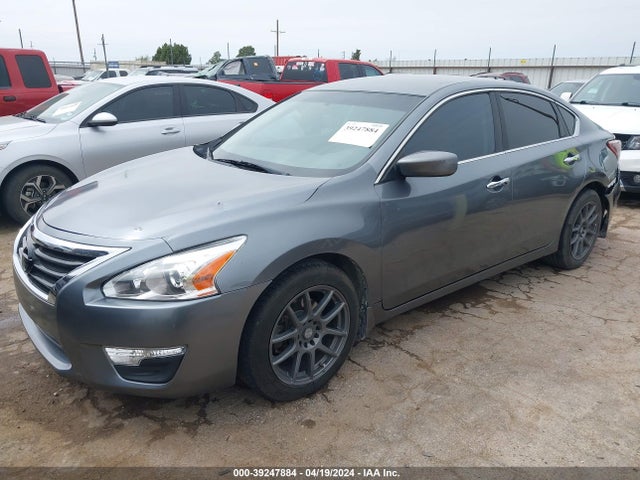 Nissan Altima 2.5 S 2015 1N4AL3AP1FC467143 Image 2
