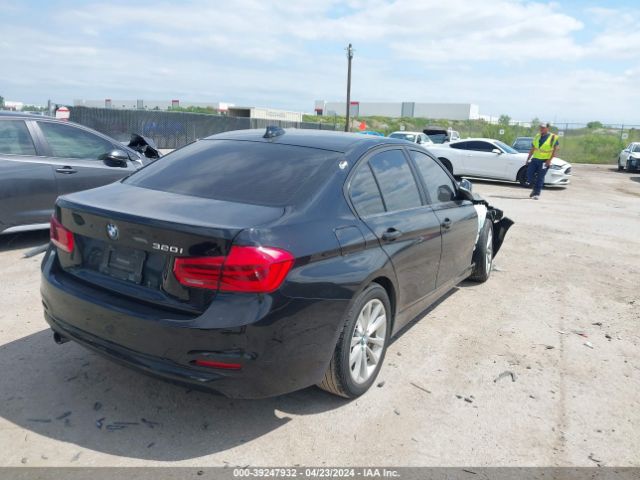 WBA8E1G35HNU15739 BMW 320i
