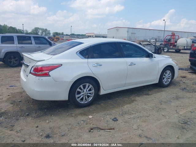 Nissan Altima 2.5 S 2014 1N4AL3AP5EC155244 Image 4