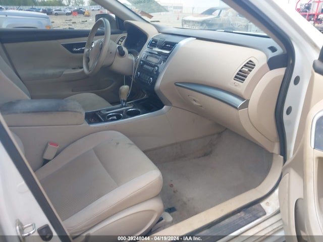 Nissan Altima 2.5 S 2014 1N4AL3AP5EC155244 Image 5
