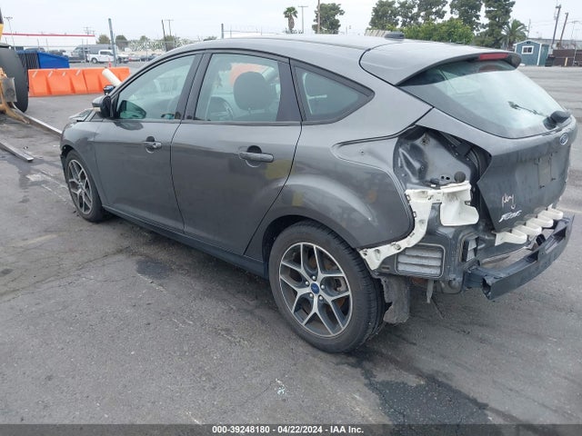 Ford FOCUS SEL 2017 1FADP3M28HL329183 Image 3