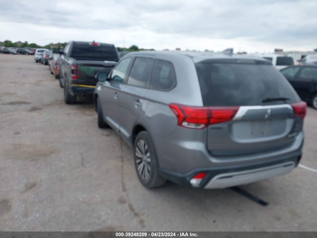 JA4AD3A30KZ049694 Mitsubishi Outlander Se