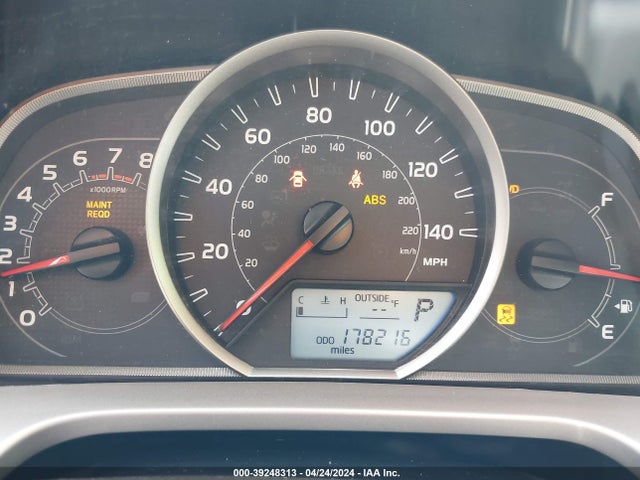 Toyota RAV4 LE 2015 2T3BFREV7FW255541 Image 15