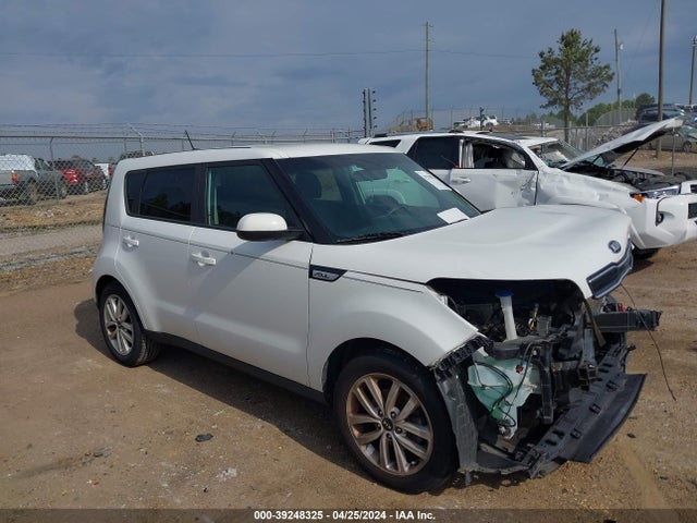 KIA SOUL + 2018 KNDJP3A57J7889822 Image 1