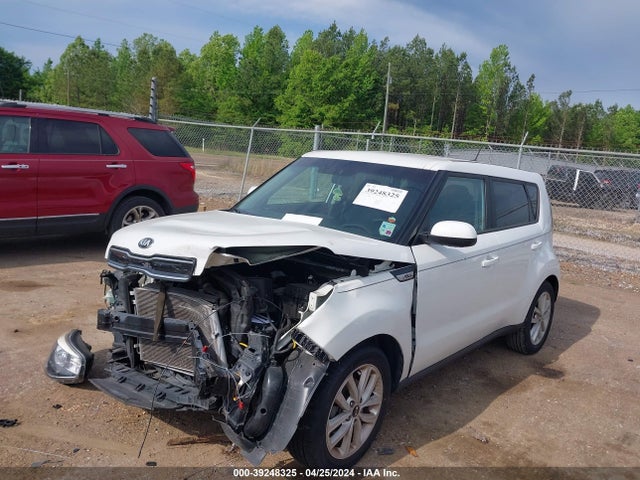 KIA SOUL + 2018 KNDJP3A57J7889822 Image 2