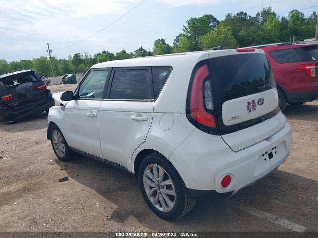 KIA SOUL + 2018 KNDJP3A57J7889822 Image 3