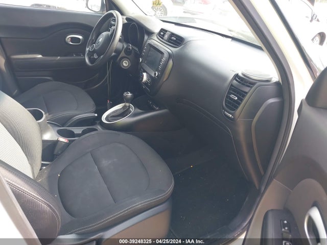 KIA SOUL + 2018 KNDJP3A57J7889822 Image 5
