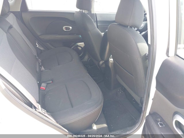 KIA SOUL + 2018 KNDJP3A57J7889822 Image 8