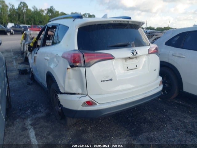 Toyota RAV4 LE 2016 JTMZFREV4GJ081572 Image 3
