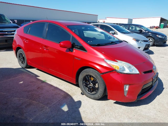 Toyota Prius Two 2014 JTDKN3DU5E1771550 главное изображение