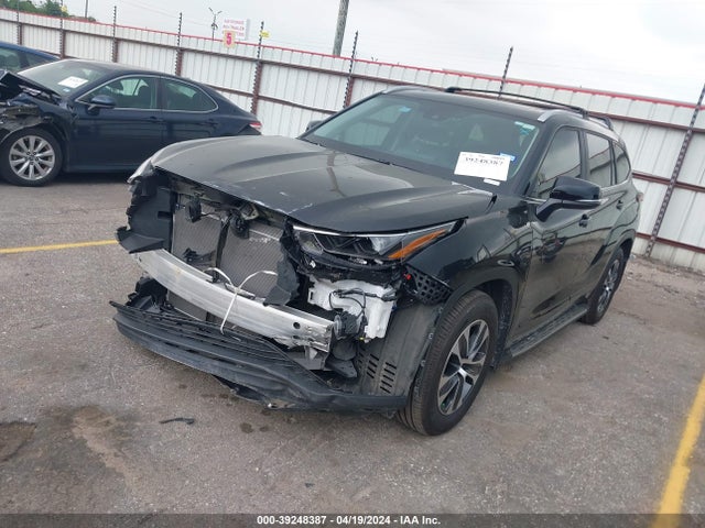 Toyota Highlander Xle 2023 5TDKDRAH2PS519211 Image 2