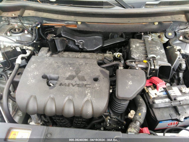 JA4AD2A38JZ055610 Mitsubishi Outlander Es