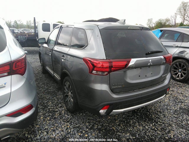 JA4AD2A38JZ055610 Mitsubishi Outlander Es