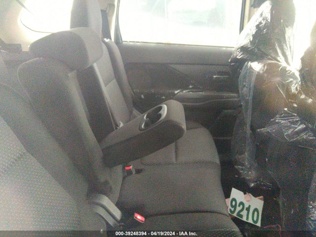 JA4AD2A38JZ055610 Mitsubishi Outlander Es