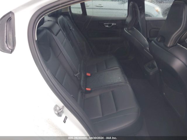7JRL12FZ7NG162879 Volvo S60 B5 Momentum