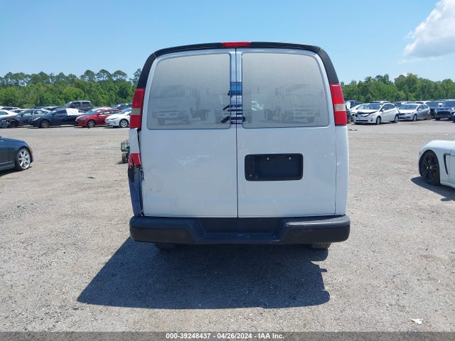 Chevrolet Express 2500 Work Van 2016 1GCWGBFF2G1203957 Image 16