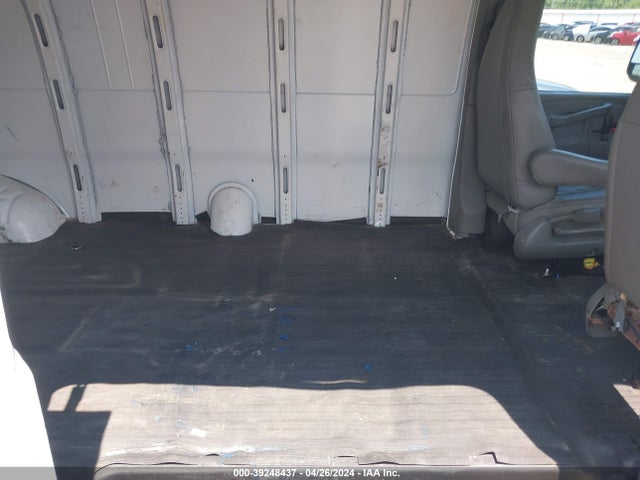 Chevrolet Express 2500 Work Van 2016 1GCWGBFF2G1203957 Image 8