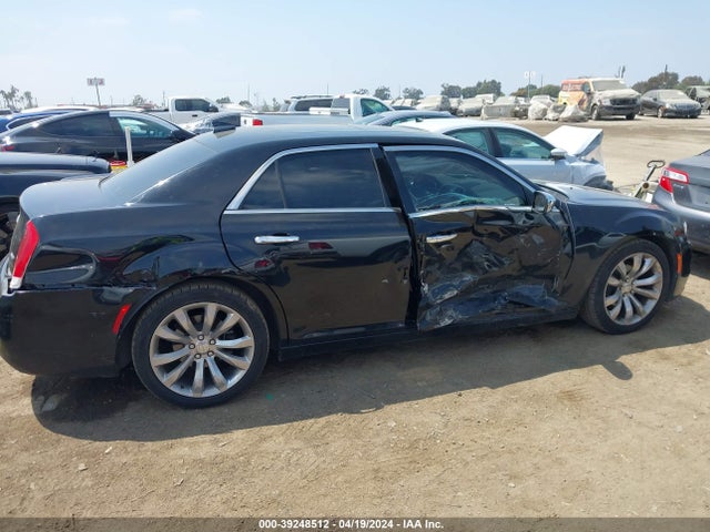 2C3CCAEG7KH568586 Chrysler 300 Limited