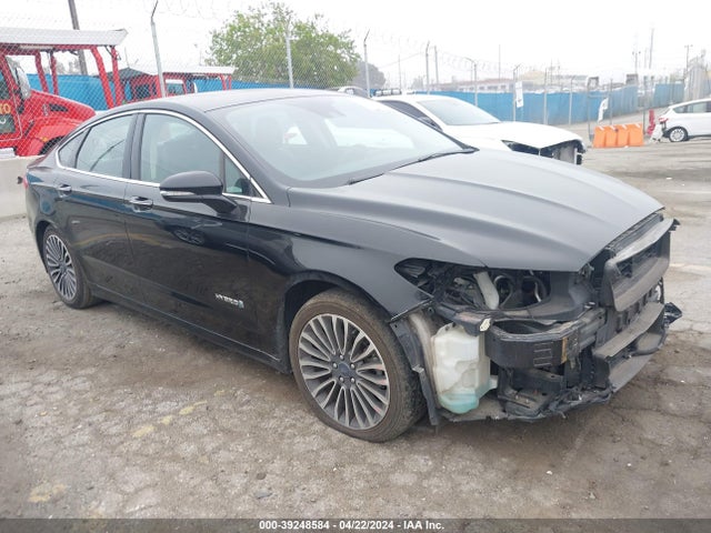 2018 3FA6P0RU8JR232025 main image