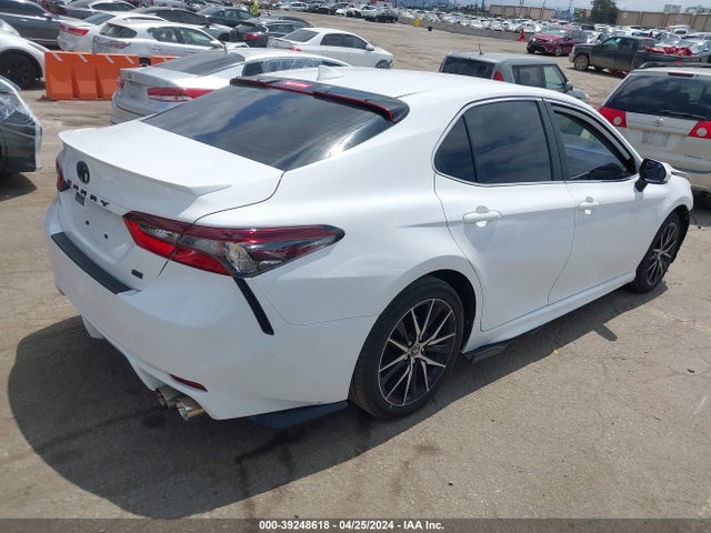 Toyota CAMRY SE 2022 4T1G11AK2NU684773 Image 4