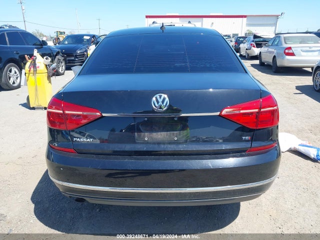 1VWAT7A37GC046136 Volkswagen Passat 1.8t S