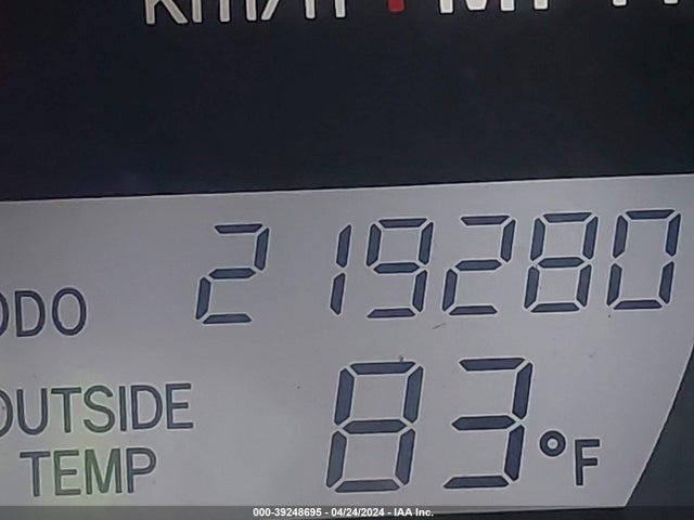 39248695 :رقم المزاد ، 2T1KR32E85C338879 vin ، 2005 Toyota Matrix Xr مزاد بيع